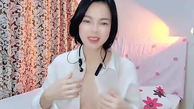Linda-LL online show from 03/03/25, 08:41
