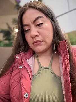 Iam  Cristal online show from 12/18/25, 09:51