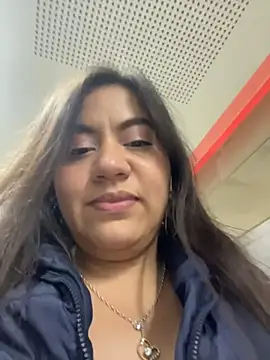 Iam  Cristal online show from 04/21/26, 02:51