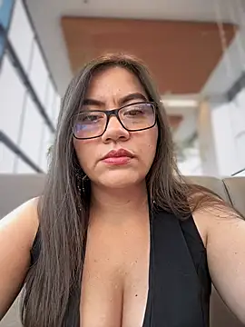 Iam  Cristal online show from 12/02/25, 09:38