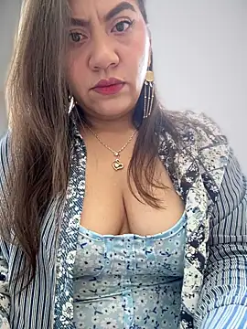 Iam  Cristal online show from 10/22/25, 09:35