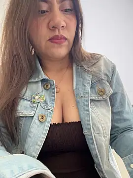 Iam  Cristal online show from 11/04/25, 09:18