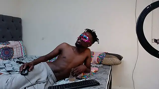 Snapshot of SHANTYBABE chatting on 12/09/24, 12:34 SHANTYBABE online show from 12/09/24, 12:34