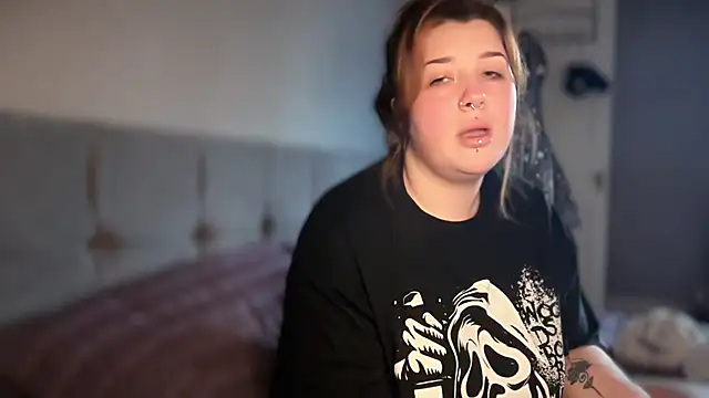 Curvy Rosie99 online show from 04/16/26, 03:57