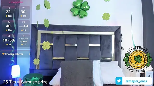 Snapshot of Thayler_jones chatting on 03/17/25, 02:34 Thayler jones online show from 03/17/25, 02:34