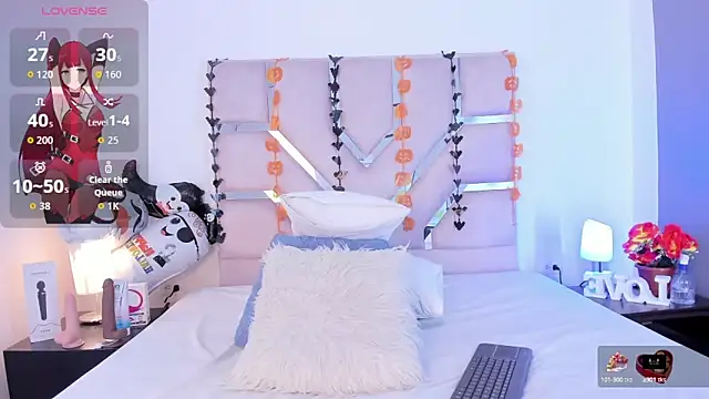 Snapshot of Thayler_jones chatting on 10/19/25, 11:24 Thayler jones online show from 10/19/25, 11:24