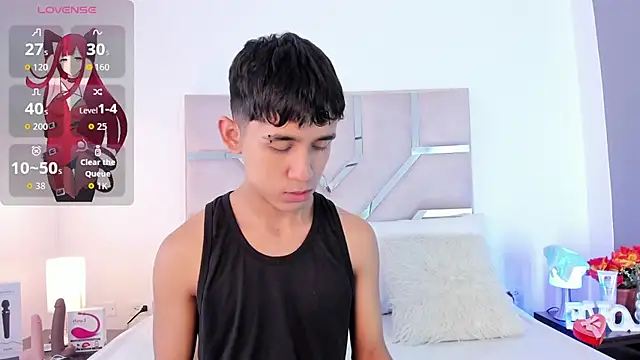 Snapshot of Thayler_jones chatting on 11/25/25, 11:21 Thayler jones online show from 11/25/25, 11:21