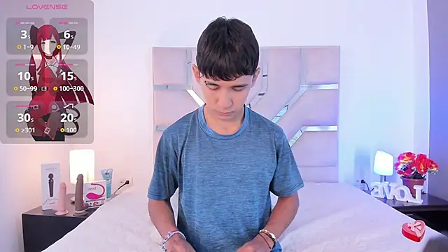 Snapshot of Thayler_jones chatting on 09/11/25, 11:10 Thayler jones online show from 09/11/25, 11:10