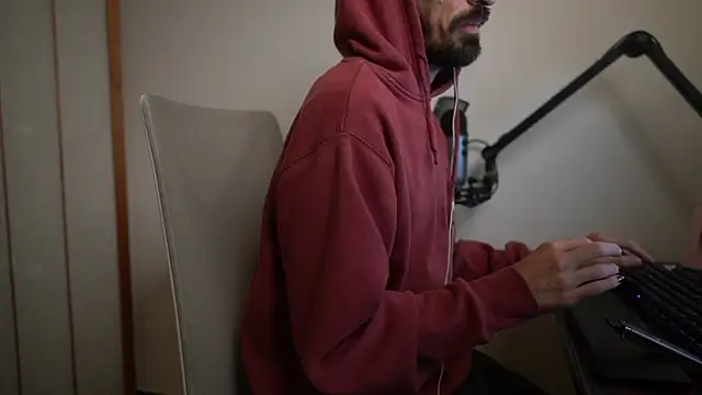 Snapshot of Your_Ice_cream chatting on 04/10/26, 02:35 Your Ice cream online show from 04/10/26, 02:35