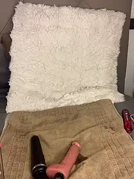 vicvictoriax online show from 02/16/26, 10:07