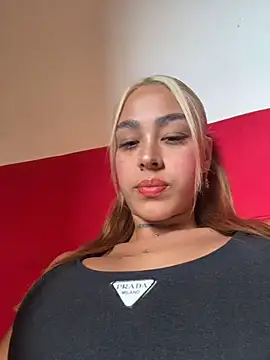 paisitahot1975 online show from 04/03/26, 05:08