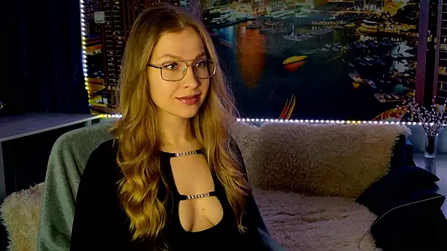 Snapshot of pusyavykusya chatting on 03/03/26, 10:44 pusyavykusya online show from 03/03/26, 10:44