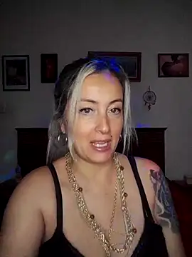 DesireSatler online show from 11/09/25, 09:30