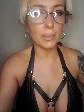 DesireSatler online show from 03/02/25, 11:17