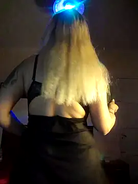 DesireSatler online show from 11/09/25, 04:16