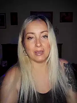 DesireSatler online show from 11/22/25, 03:05