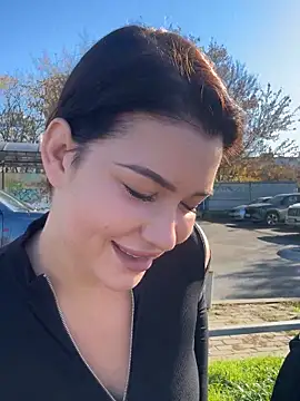 KikiWatson online show from 10/30/25, 07:06