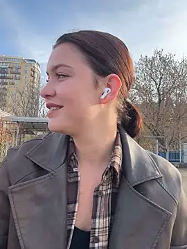 KikiWatson online show from 11/21/25, 06:56