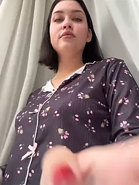 KikiWatson online show from 12/18/25, 07:13