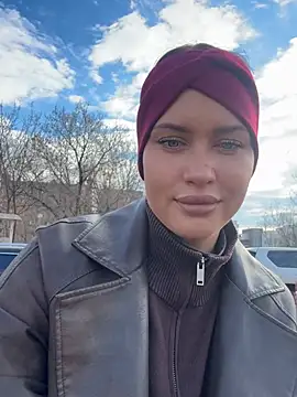 KikiWatson online show from 02/07/26, 07:49