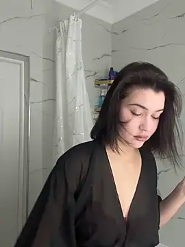 KikiWatson online show from 12/20/25, 08:06