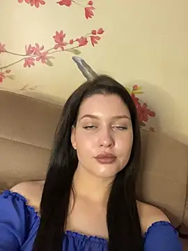 KikiWatson online show from 03/19/25, 11:17