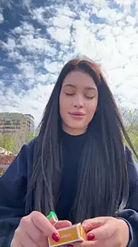 KikiWatson online show from 04/15/26, 07:58