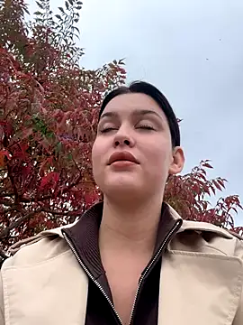 KikiWatson online show from 10/19/25, 11:02