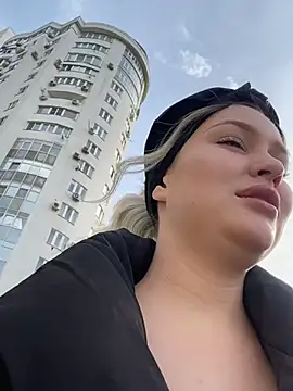 KikiWatson online show from 03/14/25, 07:15