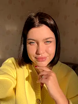 KikiWatson online show from 10/18/25, 01:13