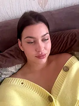 KikiWatson online show from 10/13/25, 06:48