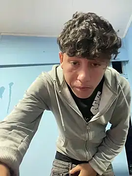 LatinBoysxxx online show from 05/12/26, 06:36