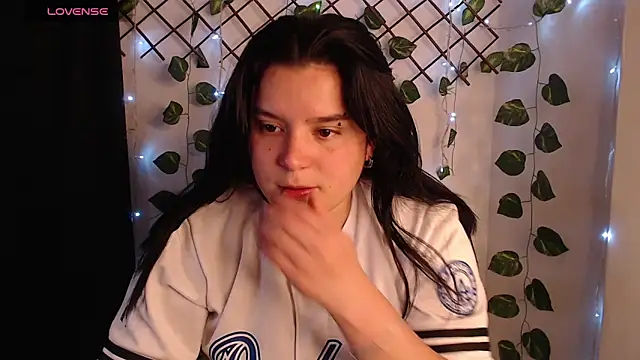 Nika 1  online show from 05/20/26, 12:07