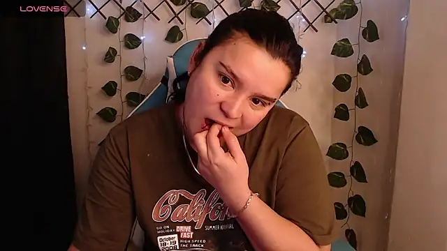 Nika 1  online show from 04/18/26, 12:57