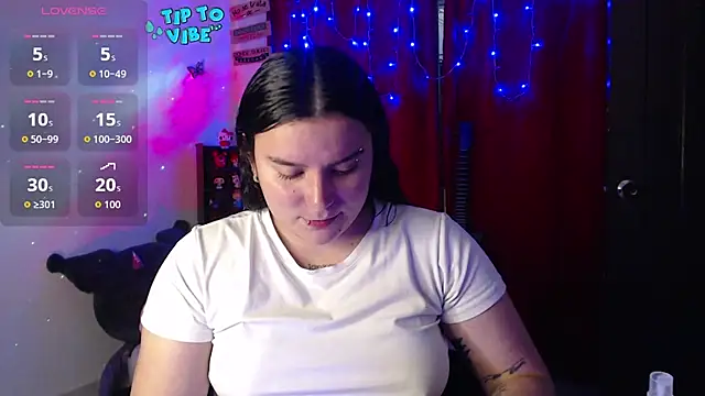 Nika 1  online show from 10/15/25, 07:55