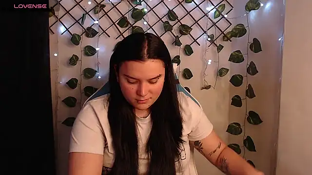 Nika 1  online show from 04/25/26, 03:42