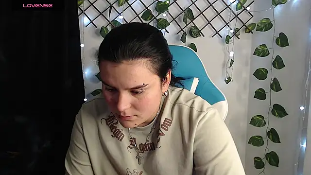 Nika 1  online show from 05/25/26, 12:32