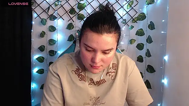Nika 1  online show from 05/02/26, 12:49