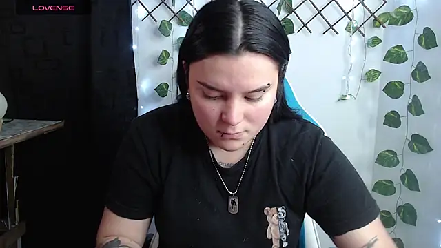 Snapshot of Nika_1_ chatting on 07/04/26, 11:53 Nika 1 online show from 07/04/26, 11:53
