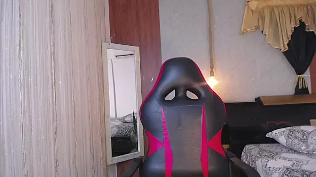 Snapshot of hera_divine chatting on 11/07/25, 09:41 hera divine online show from 11/07/25, 09:41