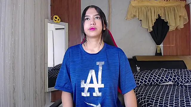 hera divine online show from 02/23/26, 08:53