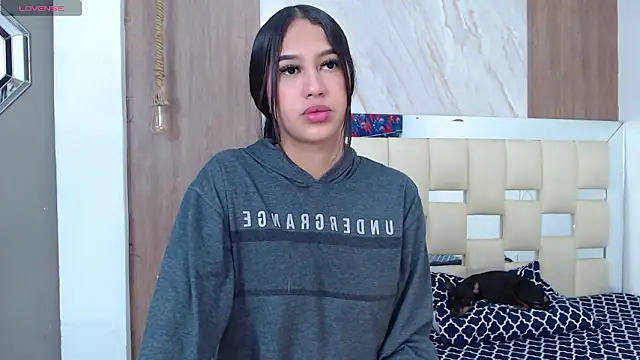 hera divine online show from 03/20/26, 03:02