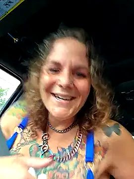 thatonespicychick online show from 10/10/25, 04:19