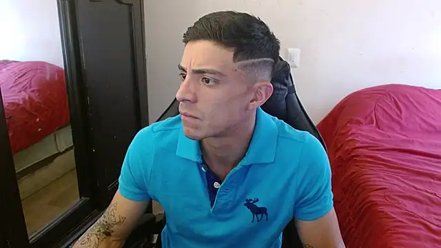 Snapshot of kv___xxx_ chatting on 10/03/25, 05:25 kv   xxx  online show from 10/03/25, 05:25