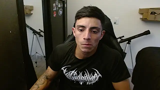 kv   xxx  online show from 04/17/26, 08:44