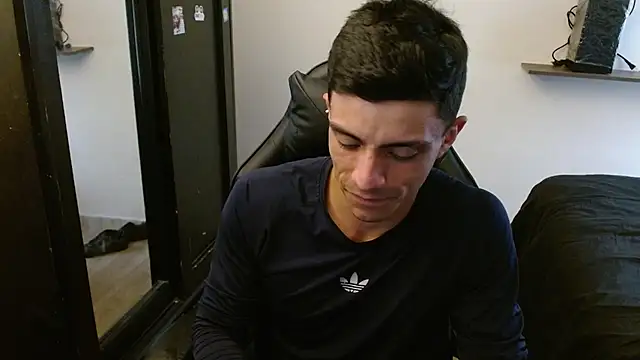 kv   xxx  online show from 02/13/26, 09:26