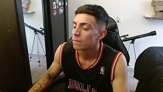 kv   xxx  online show from 04/12/26, 06:00