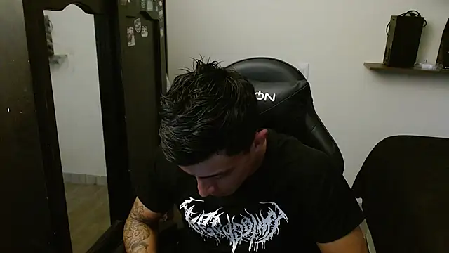 kv   xxx  online show from 02/24/26, 08:31