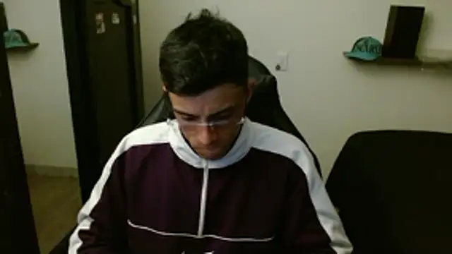 kv   xxx  online show from 02/03/26, 06:22