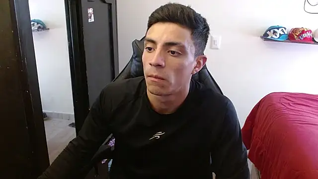 kv   xxx  online show from 11/15/25, 06:34